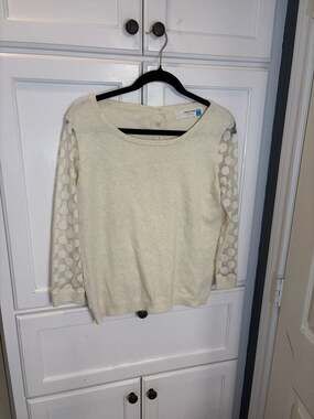 Sparrow Anthropologie Cream Sheer Polka Dot Sleeve Button Back Sweater Size L
